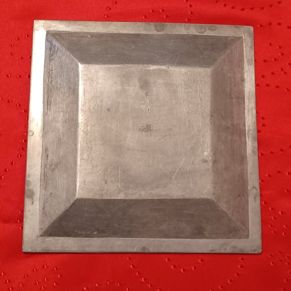 Unique Double Happiness/Good Luck Vintage Chinese Heavy Two Tone Metal Ashtray. - Picture 5 of 7